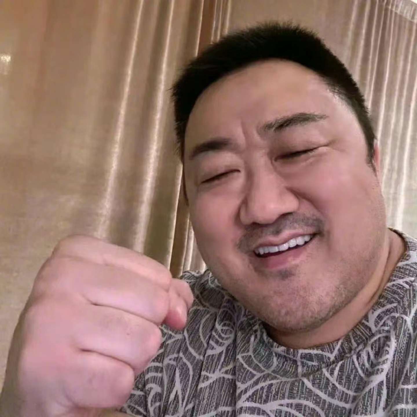 【交流】v区来个人双排 待业在家游戏攻略_手游下载  第1张