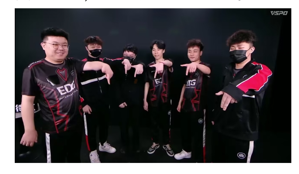 【资讯】草莓亮相CFPL!AyoM和 【资讯】草莓亮相CFPL!AyoM和