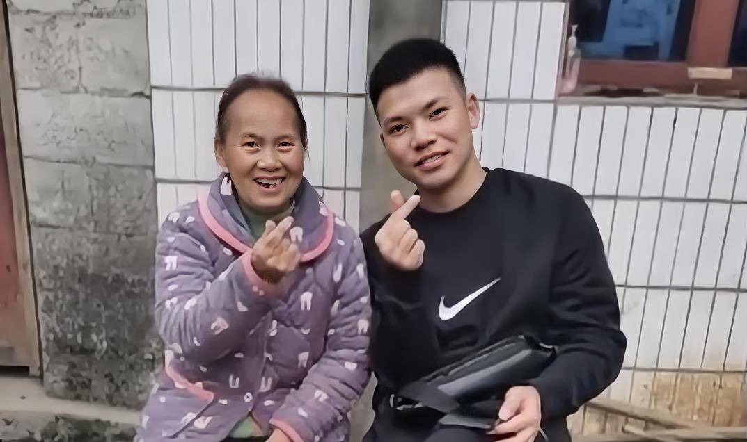 奇迹的名字叫父亲，奇迹的名字叫父亲作者是谁  第2张