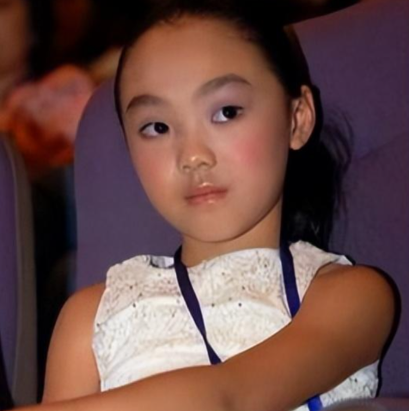 李连杰女儿李思李苔蜜照片(李连杰女儿李思是足球冠军吗)  第2张